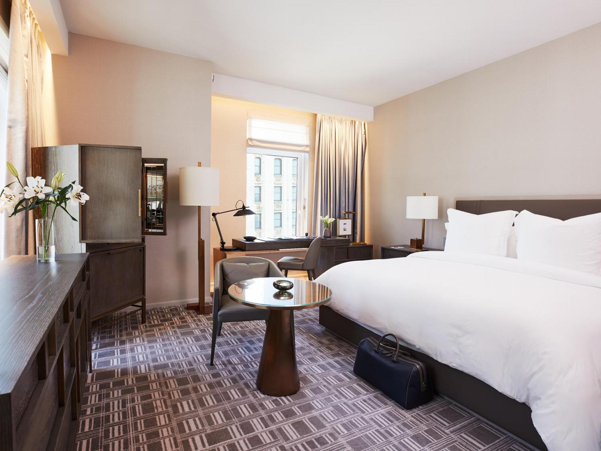 Four Seasons Hotel New York Downtown Exterior photo