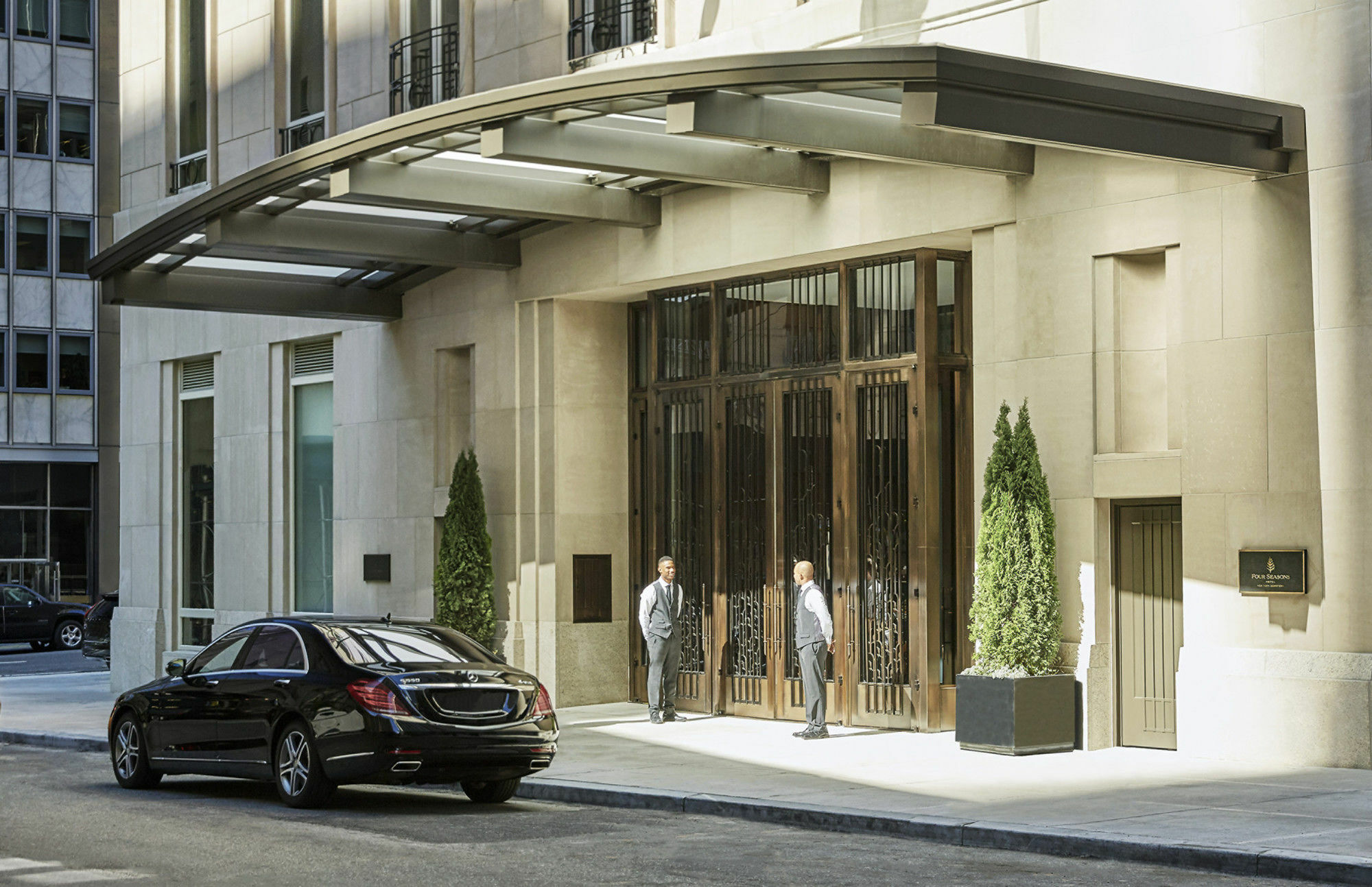 Four Seasons Hotel New York Downtown Exterior photo