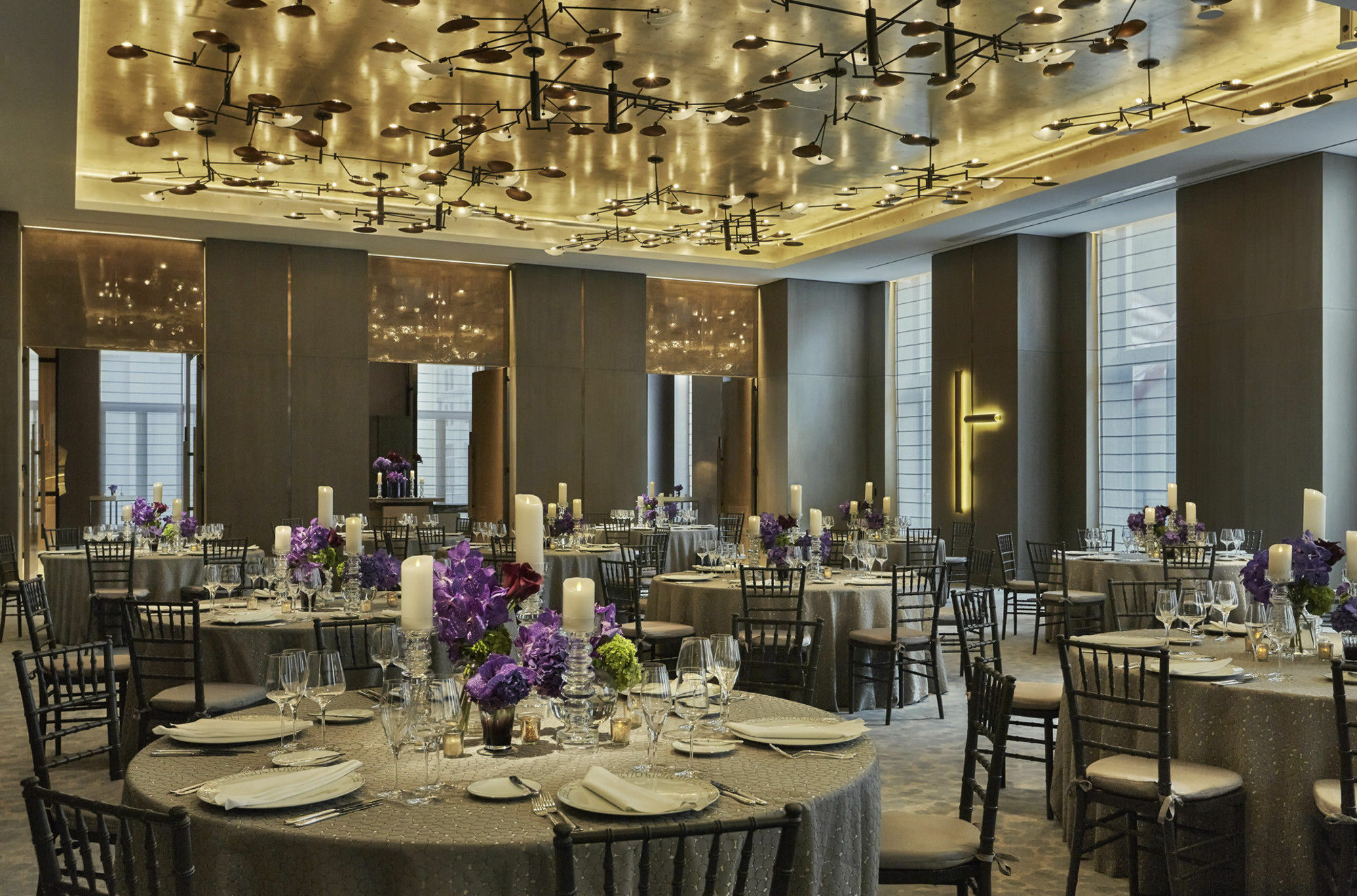 Four Seasons Hotel New York Downtown Exterior photo